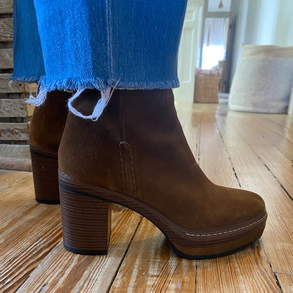 Steve Madden boots